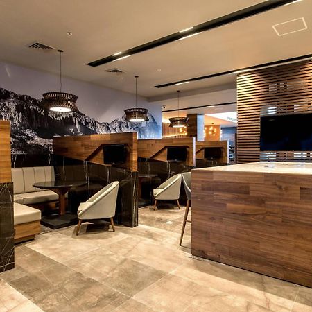 Courtyard By Marriott San Luis Potosi, Los Lagos Exteriör bild