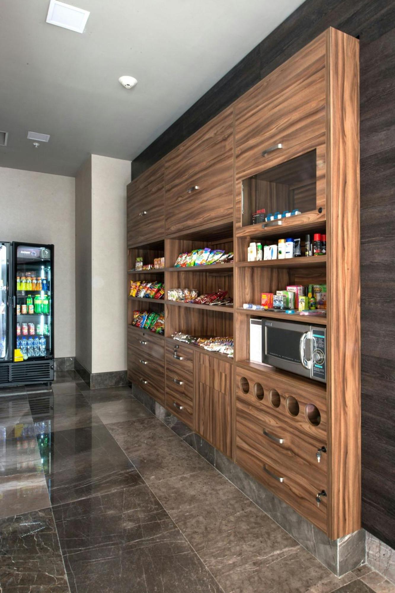 Courtyard By Marriott San Luis Potosi, Los Lagos Exteriör bild