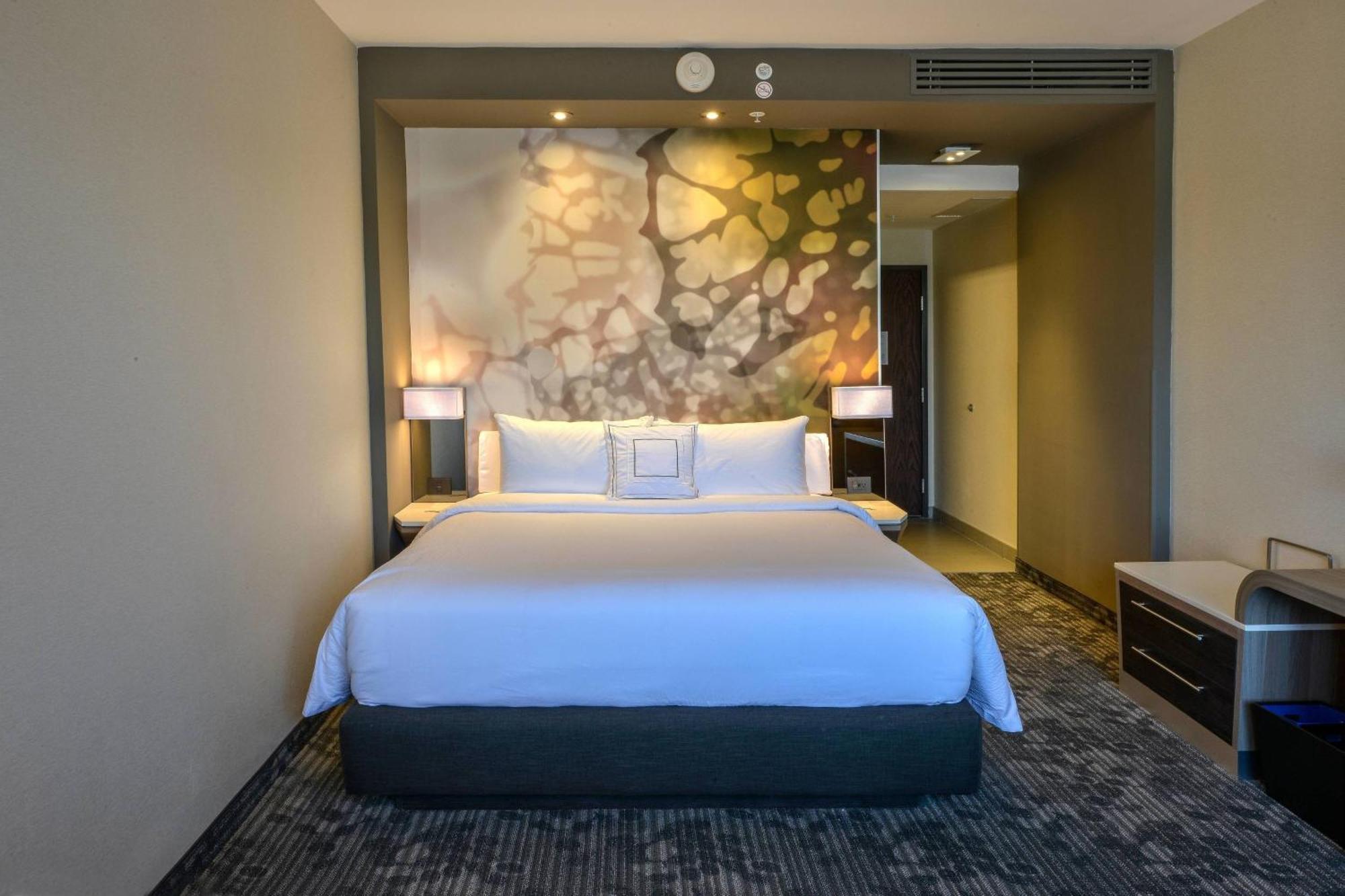 Courtyard By Marriott San Luis Potosi, Los Lagos Exteriör bild